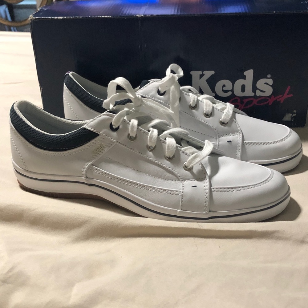 NEW KEDS  Startup LTT LEA Ladies Sport White Sneakers sz 11M